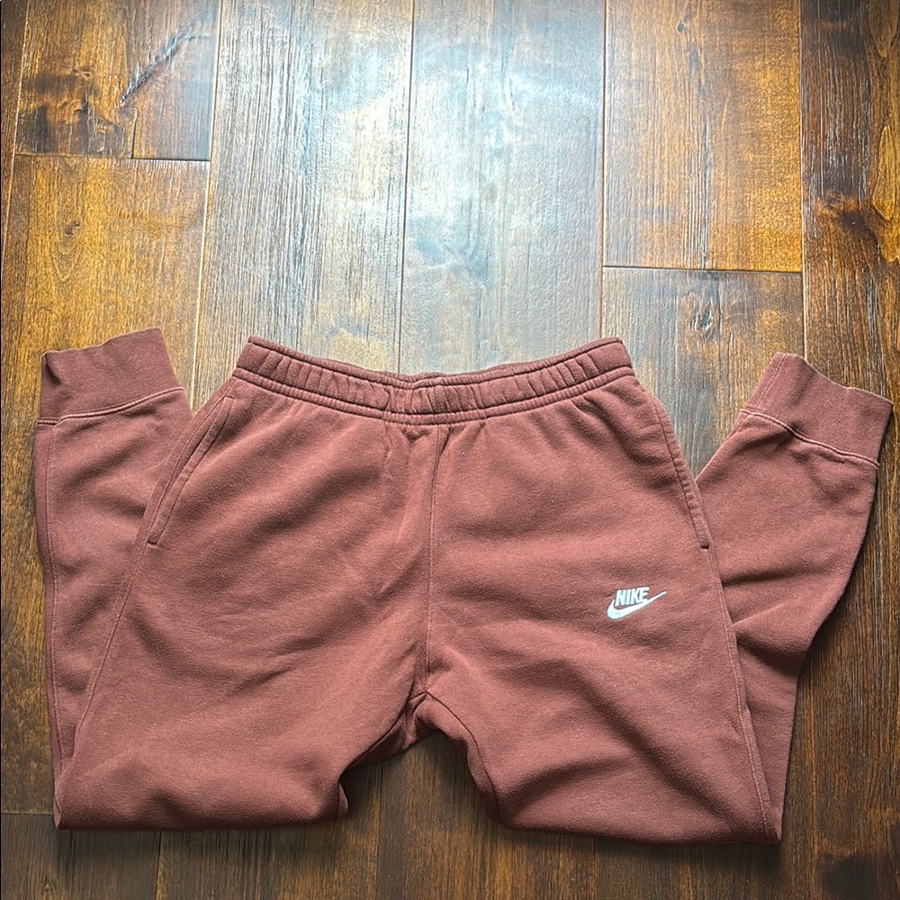 Nike Brown Club Fleece Joggers/Sweatpants